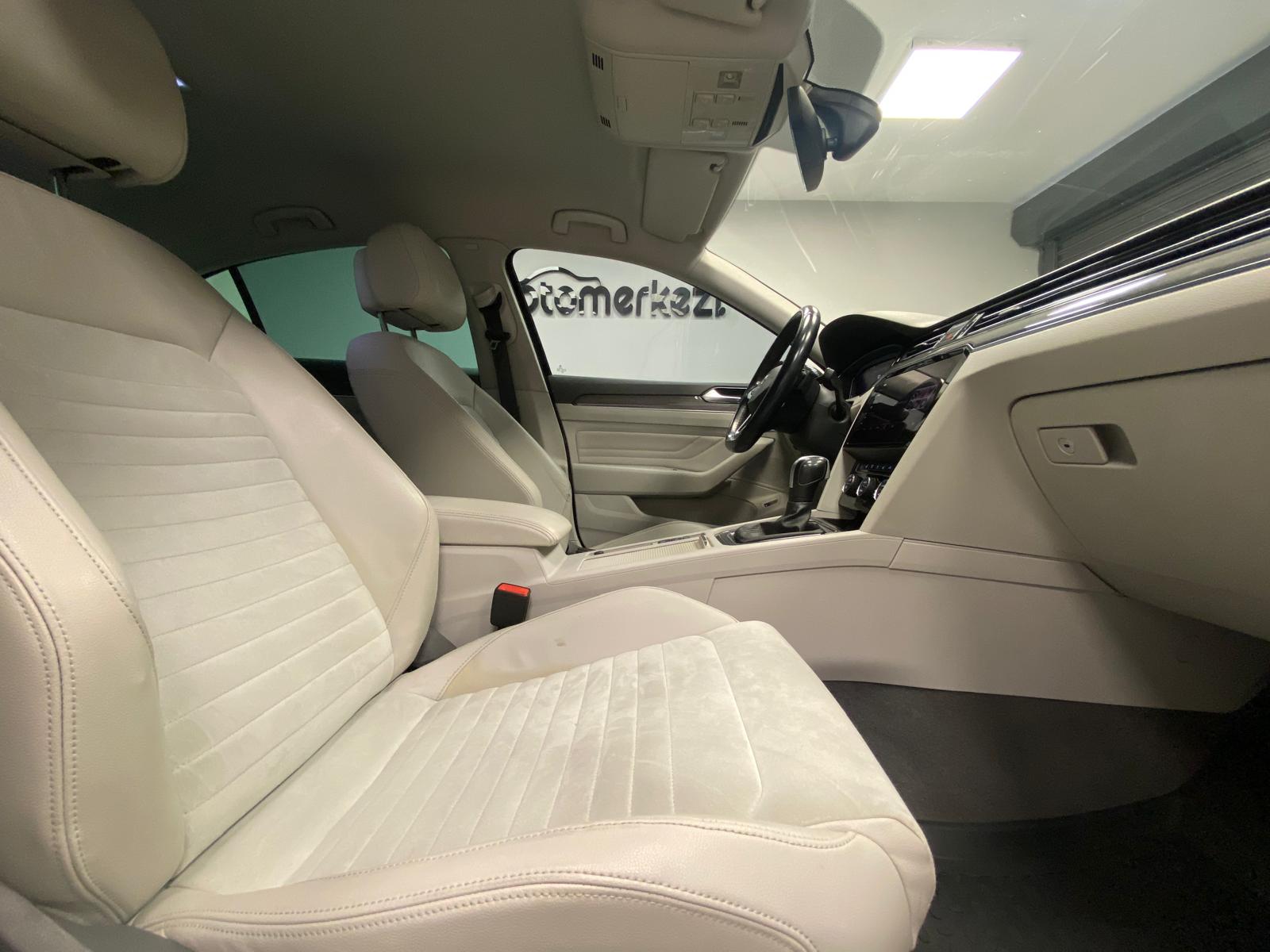 VOLKSWAGEN PASSAT 19